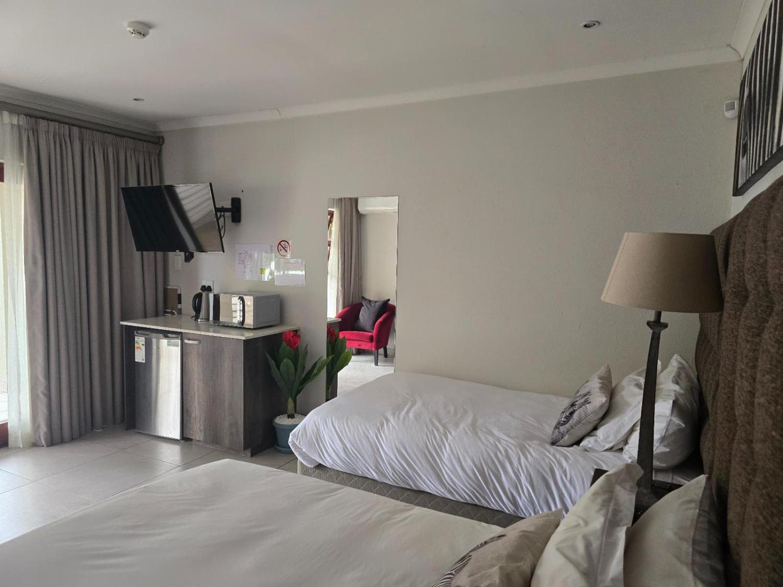Bonim Guesthouse - Aka Magisha Guesthouse ネルスプロイト 部屋 写真